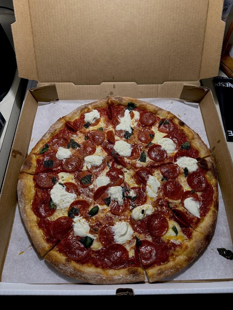 Luna Pizza