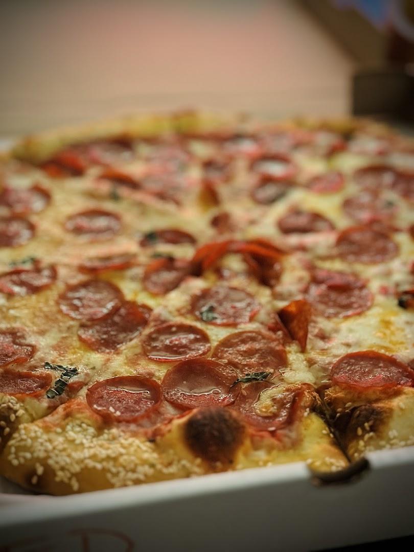 Luna Pizza