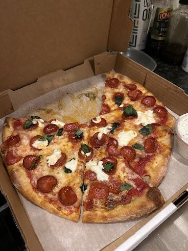 Luna Pizza